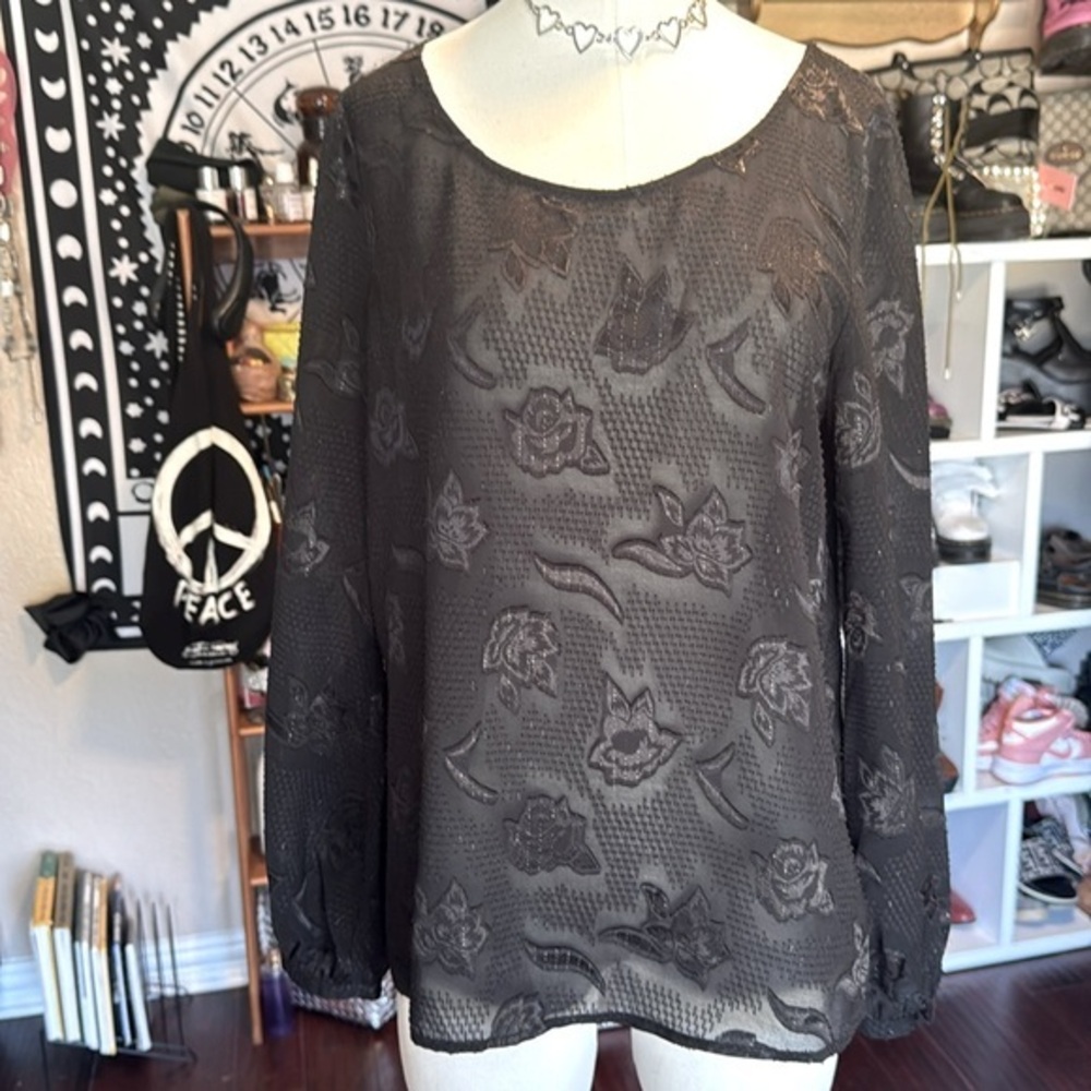 Copper and Ella top silver sparkle thread black sheer embossed floral keyhole bk